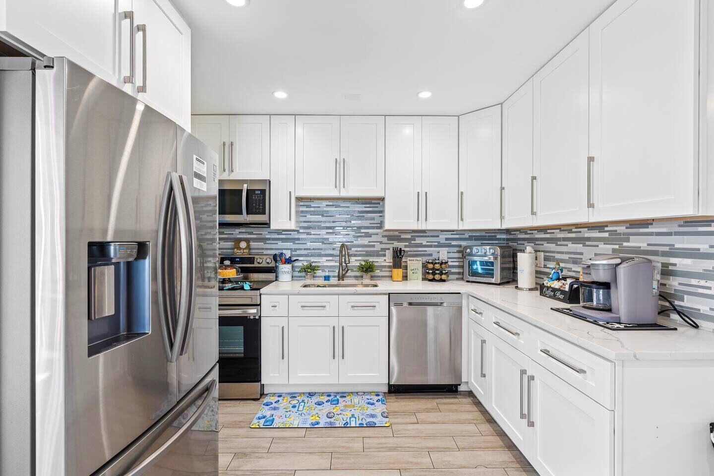 冰箱、微波炉、炉灶、洗碗机