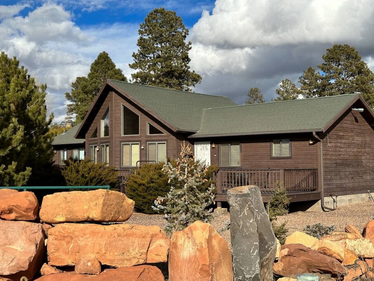 Zane Grey Getaway | Where Forest and Comfort Meet!