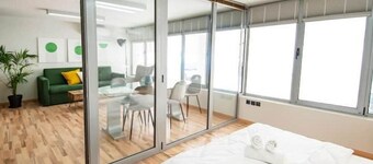 Urban Downtown Suite