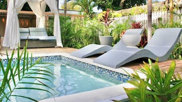 Et oppvarmet basseng