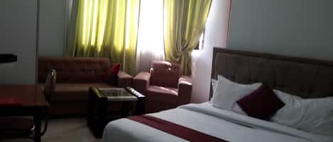 單人房 | 書桌、手提電腦工作空間、免費 Wi-Fi