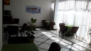 مطعم