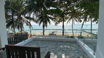 Beach/ocean view