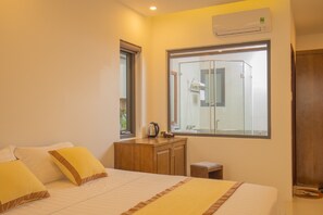 1 bedroom, Egyptian cotton sheets, premium bedding, memory-foam beds - West Life Phu Quoc (Phu Quoc)