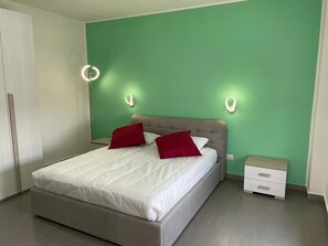 Premium-rum | Badrum | Dusch, regndusch, gratis toalettartiklar och hårtork