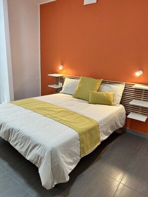 Dobbelt- eller tomannsrom – city | Individuelt dekorert, individuelt innredet og skrivebord