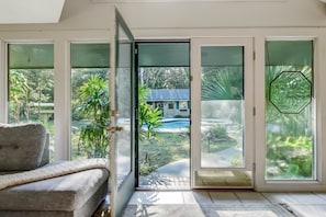 Interior - Paradise Cove - Hosted by Moore AI Rentals (Fernandina Beach)