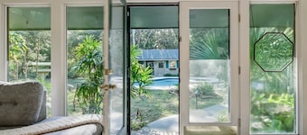 Paradise Cove - Hosted by Moore AI Rentals