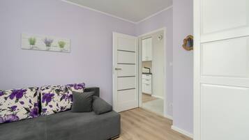 2 bedrooms, bed sheets