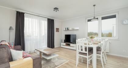 Apartment for 6 in Poznan by Renters