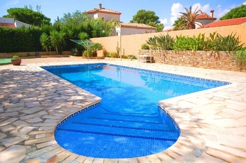 SAONA VILLAS (CP ADRIAN): villa for 8 people, private pool, air conditioning