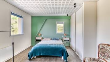 2 slaapkamers, een strijkplank/strijkijzer, gratis wifi