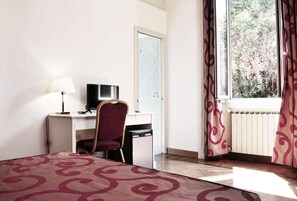 5 bedrooms, iron/ironing board, WiFi, bed sheets - Domus Lilium - Holiday House (Roma)