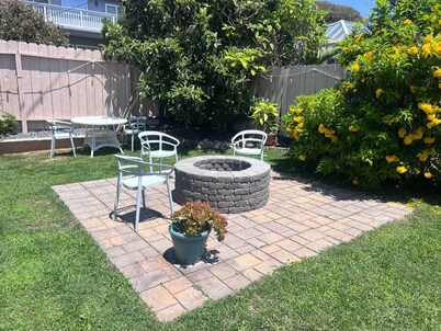 Walk To Beach | EV Charger | Outdoor Dining | 2BR