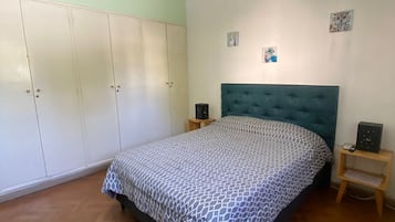 Quarto quádruplo básico | Roupas de cama antialérgicas, individualmente decorados