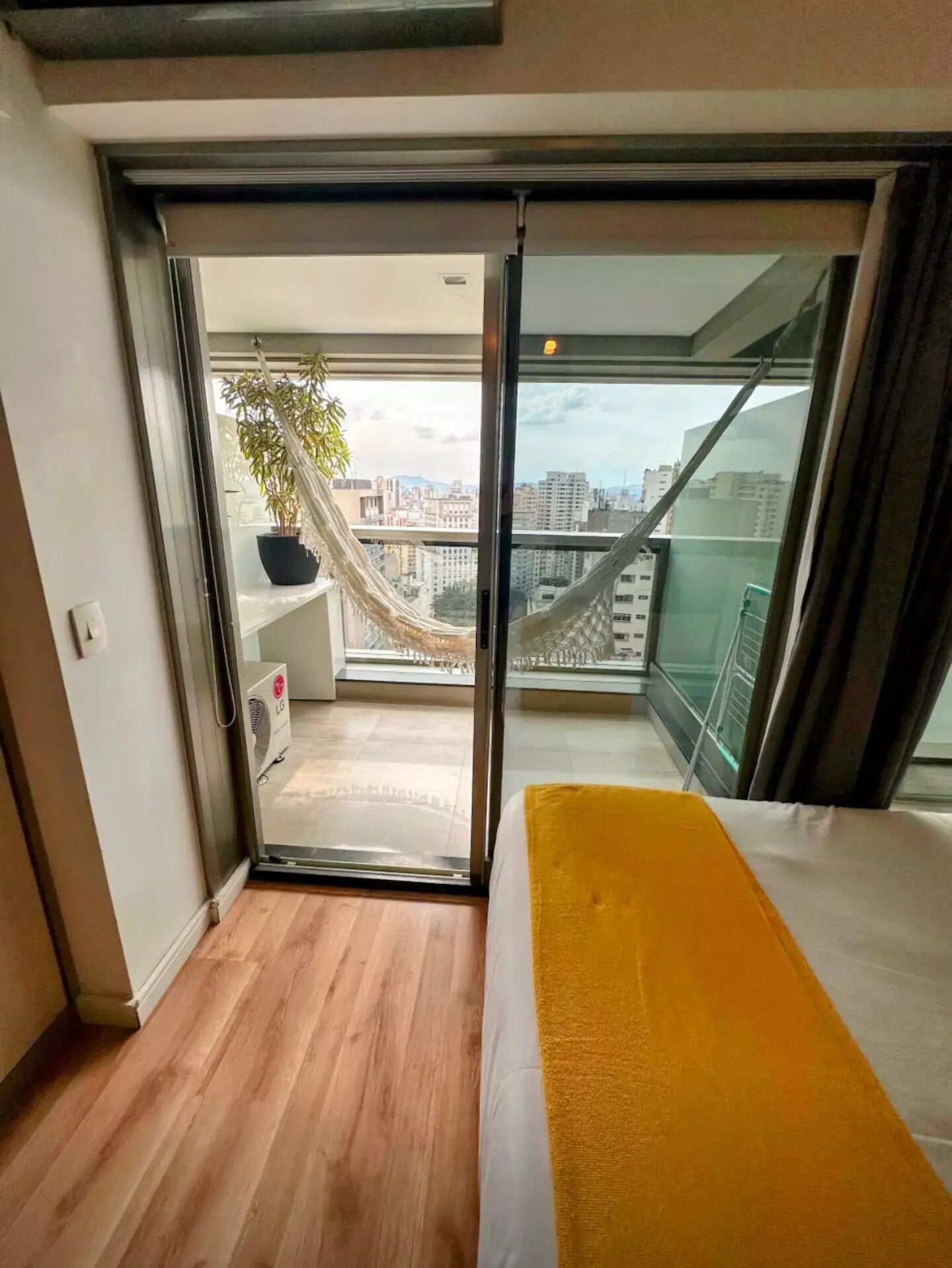 1 quarto, ferros/tábuas de passar roupa, Wi-Fi, roupa de cama