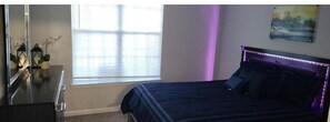 2 bedrooms, iron/ironing board, free WiFi
