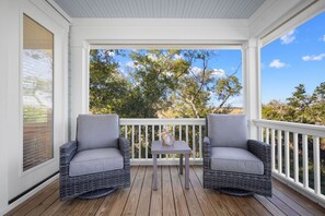 Property grounds - New home with elevator, golf cart included - 56 Davis Love (Fripp Island)