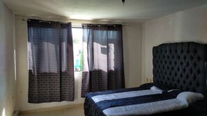 2 bedrooms, iron/ironing board, internet, bed sheets