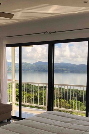 5 bedrooms, free WiFi, bed sheets - Linda Vista (Tronadora)