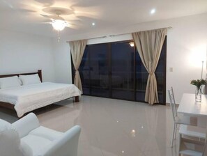5 bedrooms, free WiFi, bed sheets - Linda Vista (Tronadora)