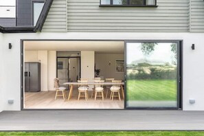 Outdoor dining - New stylish coastal home (West Wittering)