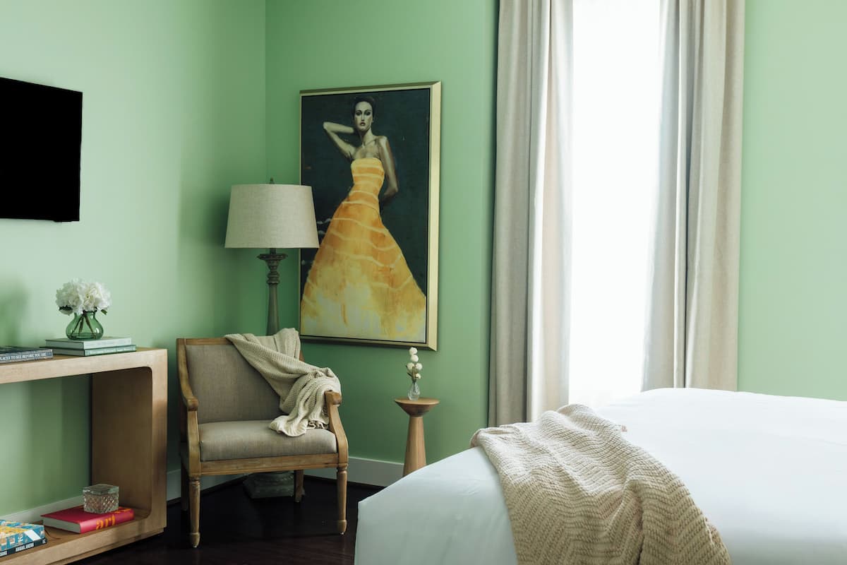 Deluxe Room, 1 King Bed | Free WiFi, bed sheets