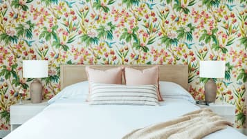 Quarto, 1 cama Queen | Wi-Fi de cortesia, roupa de cama