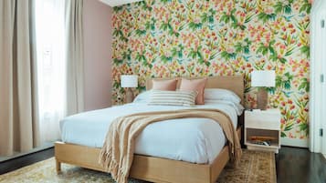 Quarto, 1 cama Queen | Wi-Fi de cortesia, roupa de cama