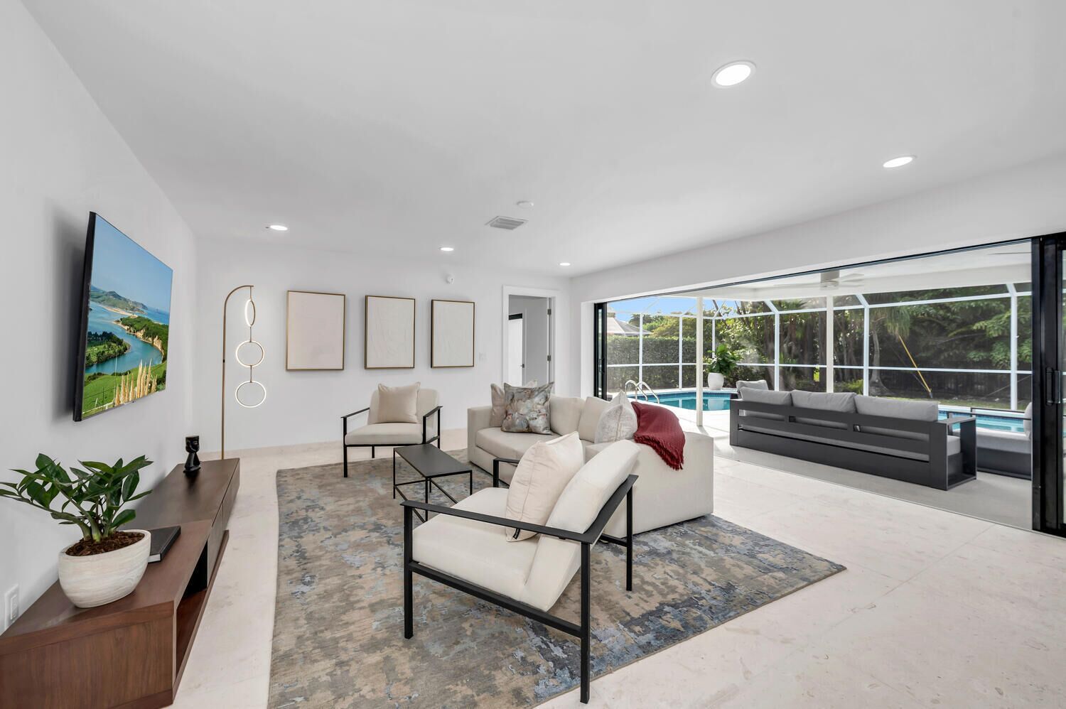 Fully Renovated, Contemporary Luxury Home with Private Beach Access. 