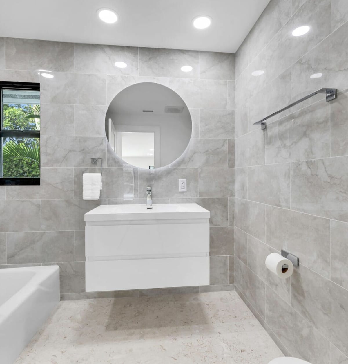 Photo 13 of Fully Renovated Luxury Home W/ Private Beach Access & Optional Golf Cart