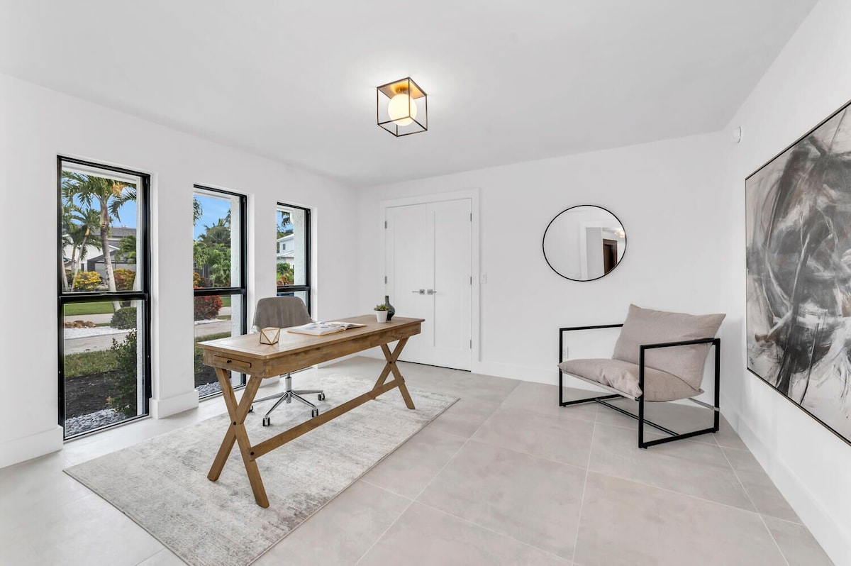 Photo 15 of Fully Renovated Luxury Home W/ Private Beach Access & Optional Golf Cart