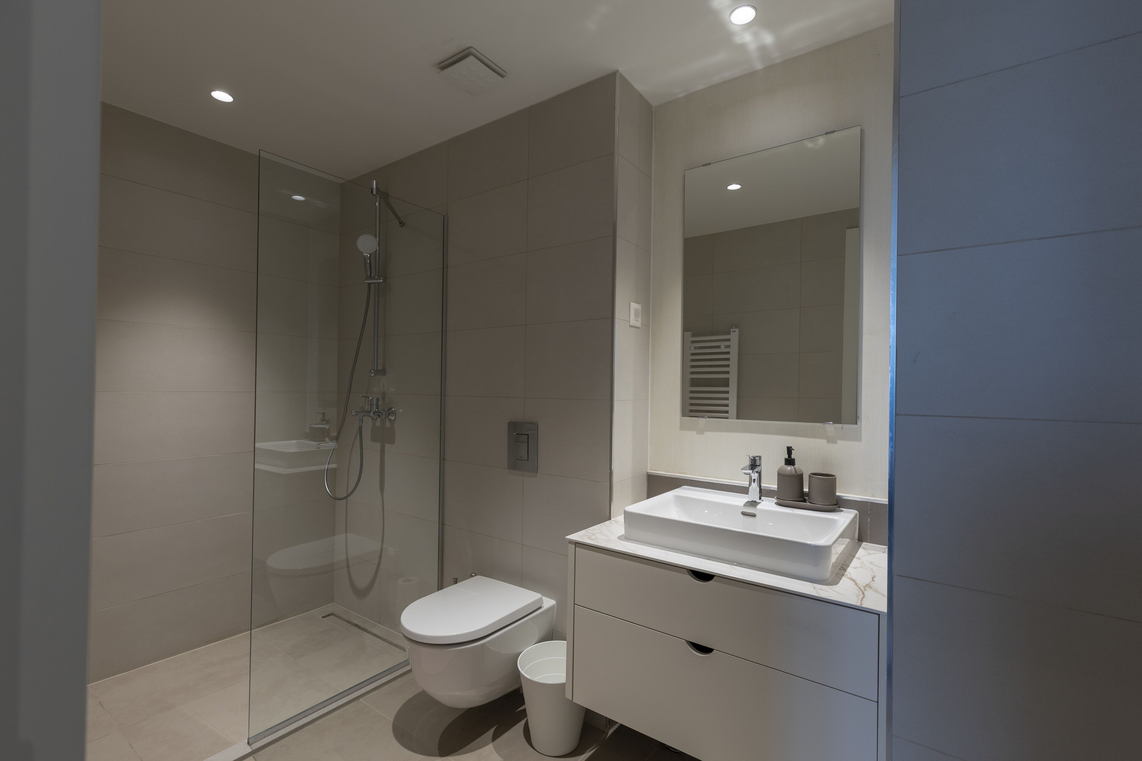 Exclusive Apartment | Bathroom | Hair dryer, towels, soap, shampoo