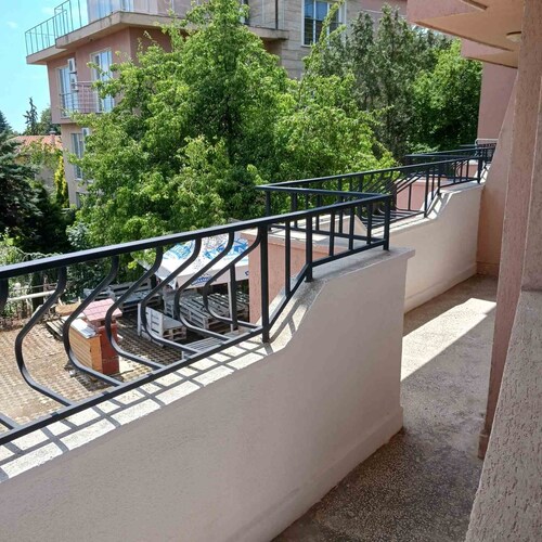 Wild Cherry Apartments -  One-Bedroom Apartment ECONOMY  -sleeps 4