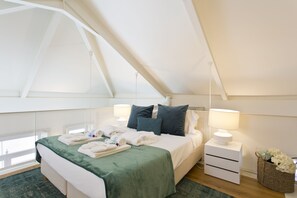 1 bedroom, in-room safe, iron/ironing board, travel cot