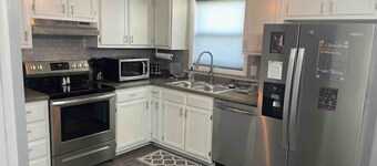 Remodeled duplex near coliseum