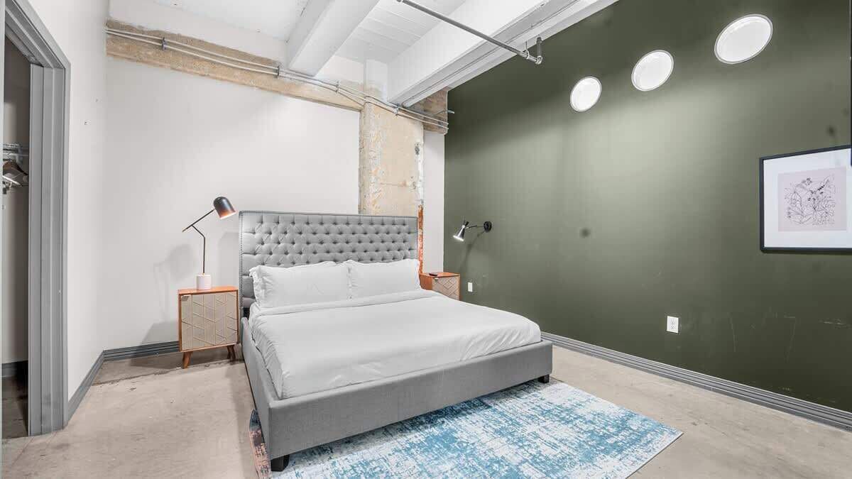 2 bedrooms, iron/ironing board, travel crib, WiFi