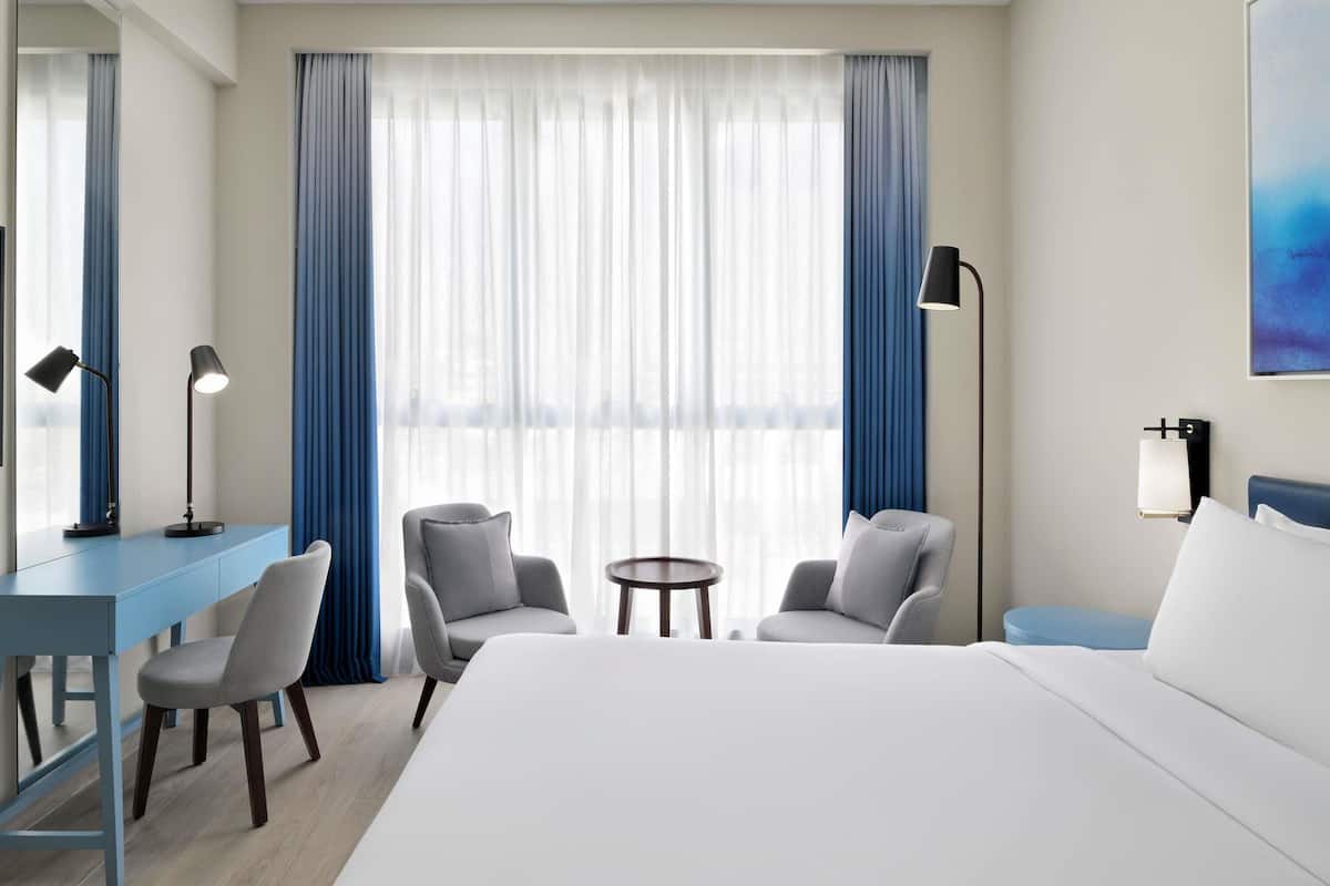 Premium bedding, down duvets, pillow-top beds, minibar