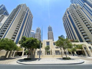 Unclassified image, 5 of 23, button - Silkhaus Burj Khalifa Proximity Pool Gym Wifi (Dubai)