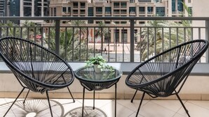 Apartment, Accessible - Silkhaus Brand New Modern Tower 1BR Downtown (Dubai)
