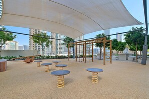 1 bedroom, Internet - Silkhaus Burj Royale With Balcony Pool Gym (Dubai)
