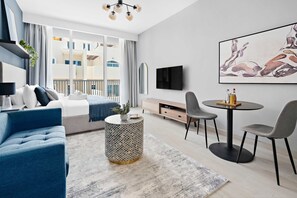 Internet - Silkhaus New Large Furnished Studio in Luma21 (Dubai)