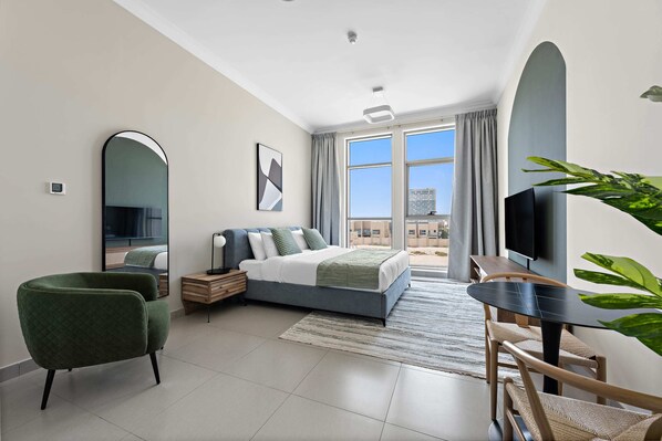 Studio, Accessible | Internet - Silkhaus Chic Kitchen Pool Gym Art Gardens (Dubai)