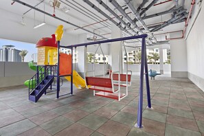Studio, Accessible | Internet
