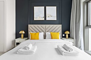 Apartment, Accessible - Silkhaus Luxurious New Tower With Pool Gym (Dubai)