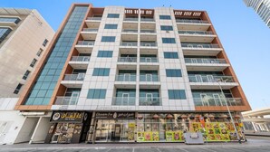 Room - Silkhaus Modern Living Studio in Art Residence (Dubai)