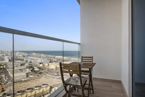 Studio | Internet - Silkhaus Luxurious Studio in Studio One Tower (Dubai)