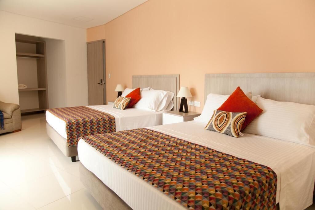 高级双床房, 2 张大床 | 办公桌、隔音、免费 WiFi、床单