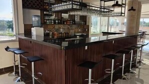 酒吧（店内）
