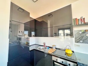 Private kitchen - Sunset Serenity Retreat Belgrade (Beograd)